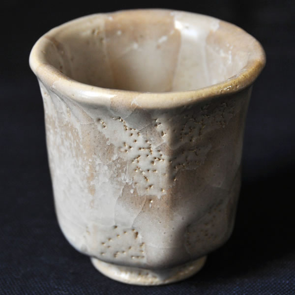 湯のみ　淡乳濁　萩原啓蔵　陶芸作品