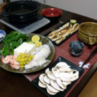 『ワケあり松茸の土鍋蒸し 』 料理とぐい呑み(76)